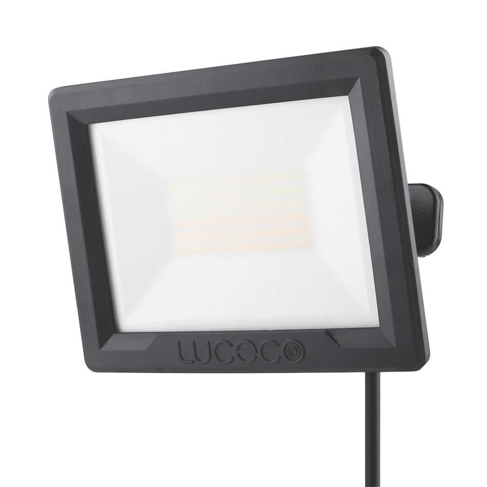 Projecteur LED extérieur noir Luceco Essence 4000K IP65 3000lm