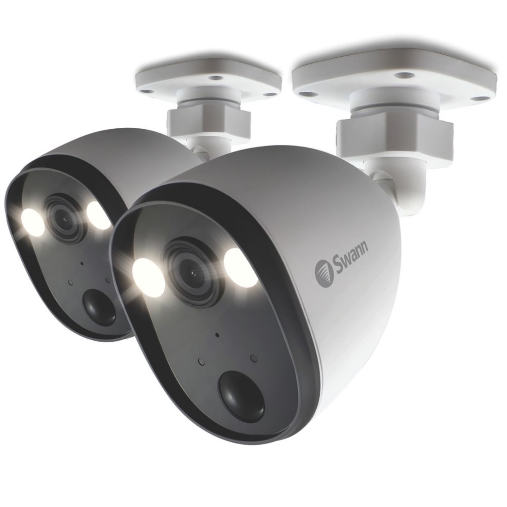 Lot de 2 caméras à projecteur Wi-Fi autonomes d'extérieur 1080p filaires blanches Swann SWIFI-SPOTCAMPK2-EU avec projecteur et capteur