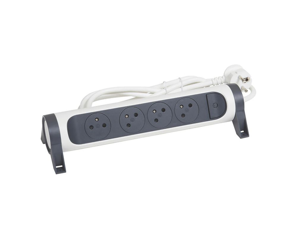 Bloc multiprise Legrand à 4 prises avec interrupteur 16A, 3m blanc