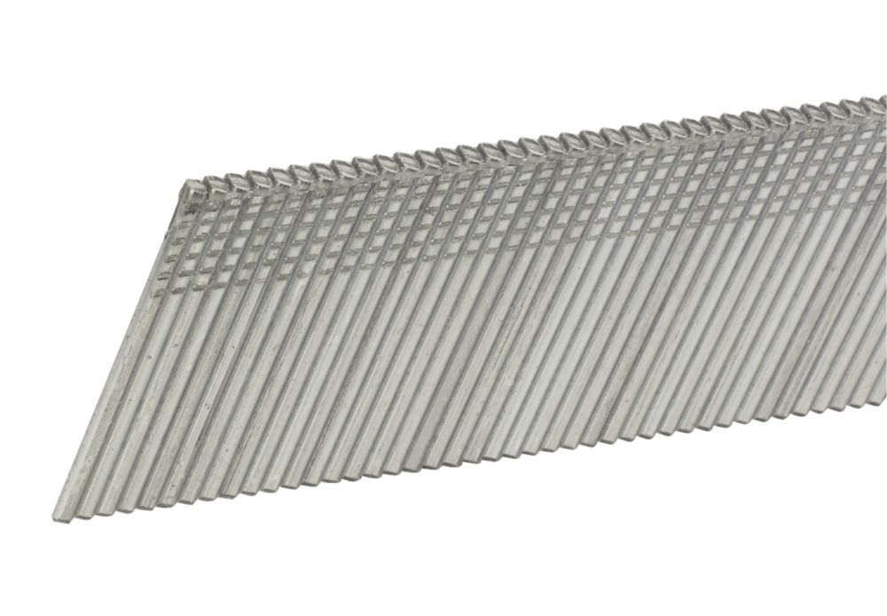 2 500 clous de finition inclinés galvanisés DeWalt calibre 16 x 32mm