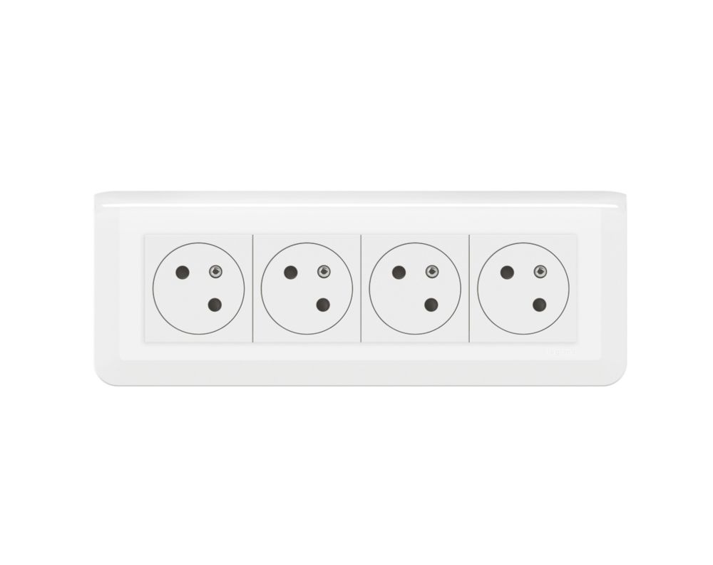 Quadruple prise terre avec plaque 4 postes Mosaic blanc Legrand
