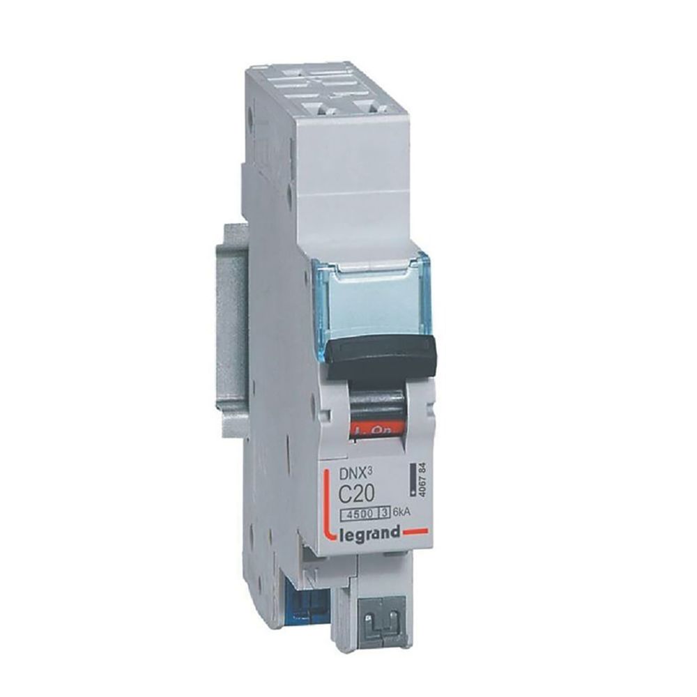 Disjoncteur 20A type C Auto 4,5kA 1P+N DNX3 Legrand